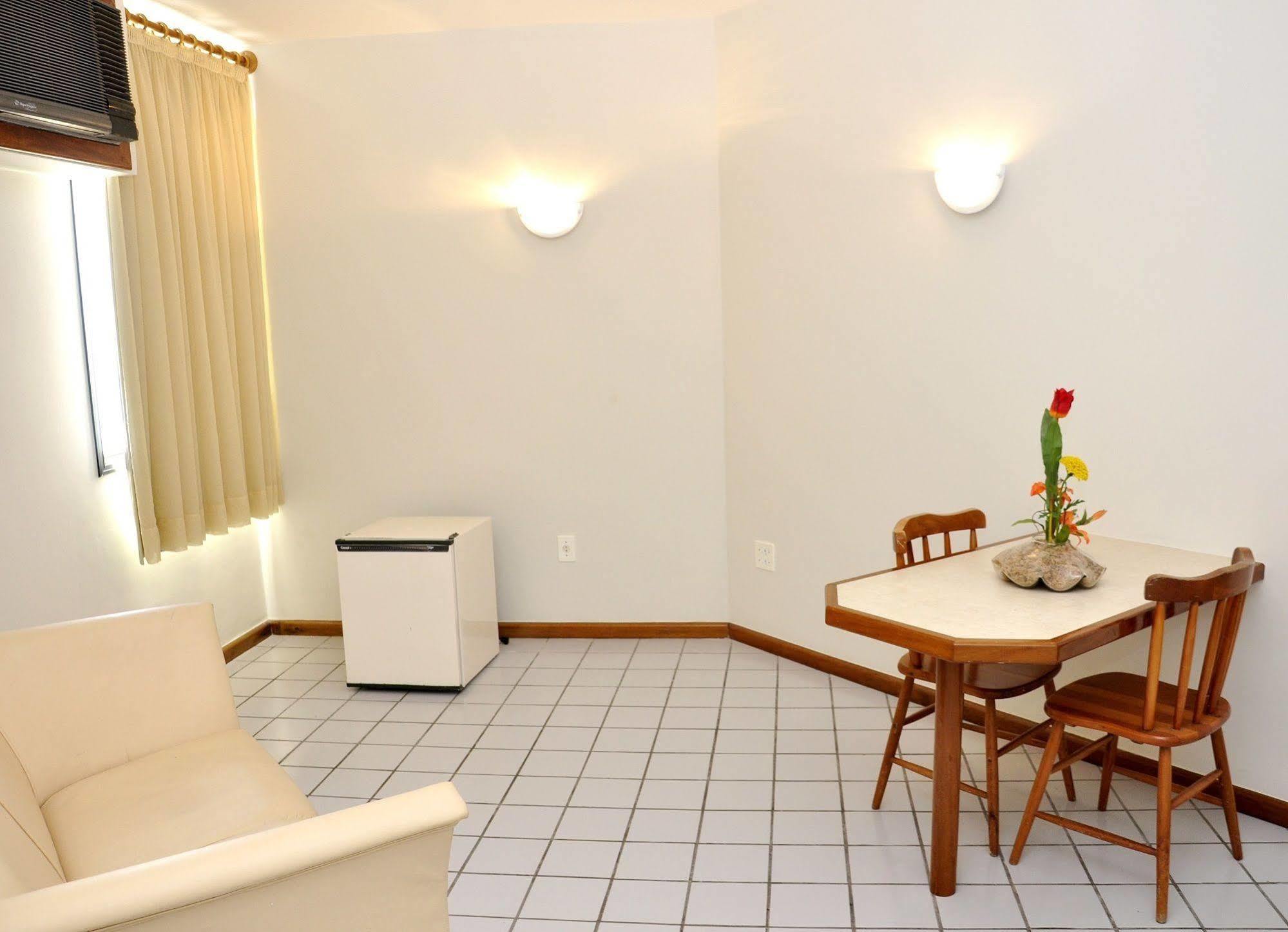 Hostess Hotel Vila Velha  Buitenkant foto